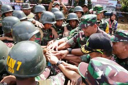 Pangdam Jaya Jayakarta Berbaur Dengan Prajurit Tim Ton Tangkas