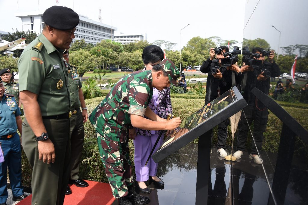 Panglima TNI Hadi Tjahjanto Resmikan Monumen Panglima Besar Jenderal Soedirman