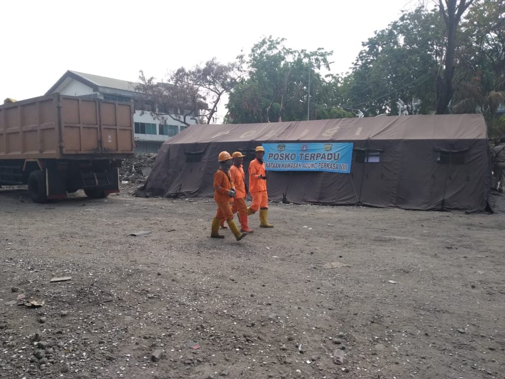 Pemkot Jakut Dirikan Posko Terpadu Bagi Pemilik Lapak di Jalan Agung Perkasa VIII